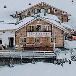 Berggasthaus & Resterhoehe Mini-hôtel Mittersill