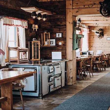 Berggasthaus & Resterhoehe * ミッタージル