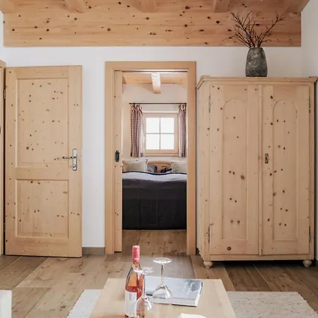 Berggasthaus & Resterhoehe イン *